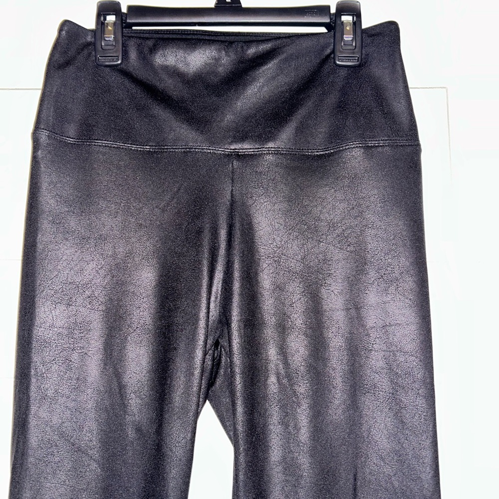 Simply Vera Vera Wang Black Faux Leather Leggings